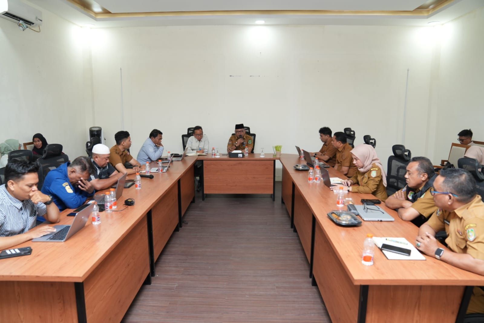 Sekda Maluku Utara Bahas Standardisasi Anggaran Penyelenggaraan Event Daerah
