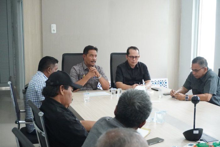 10 Paket Jalan Kabupaten Mulai Dikerjakan, Wabup Aceh Besar Ingatkan Kontraktor Jaga Mutu