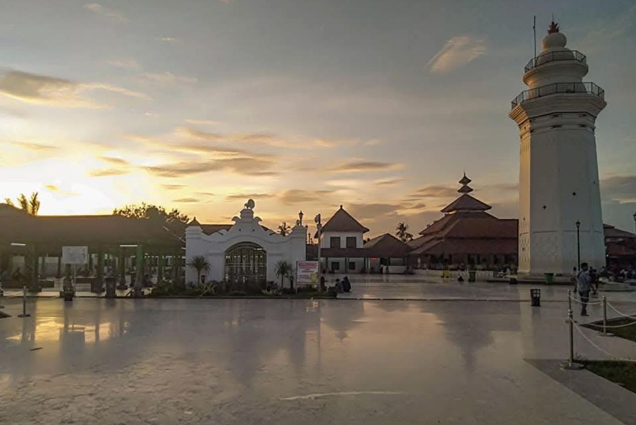 Menelusuri Jejak Arsitektur Cagar Budaya Bersejarah di Kota Serang