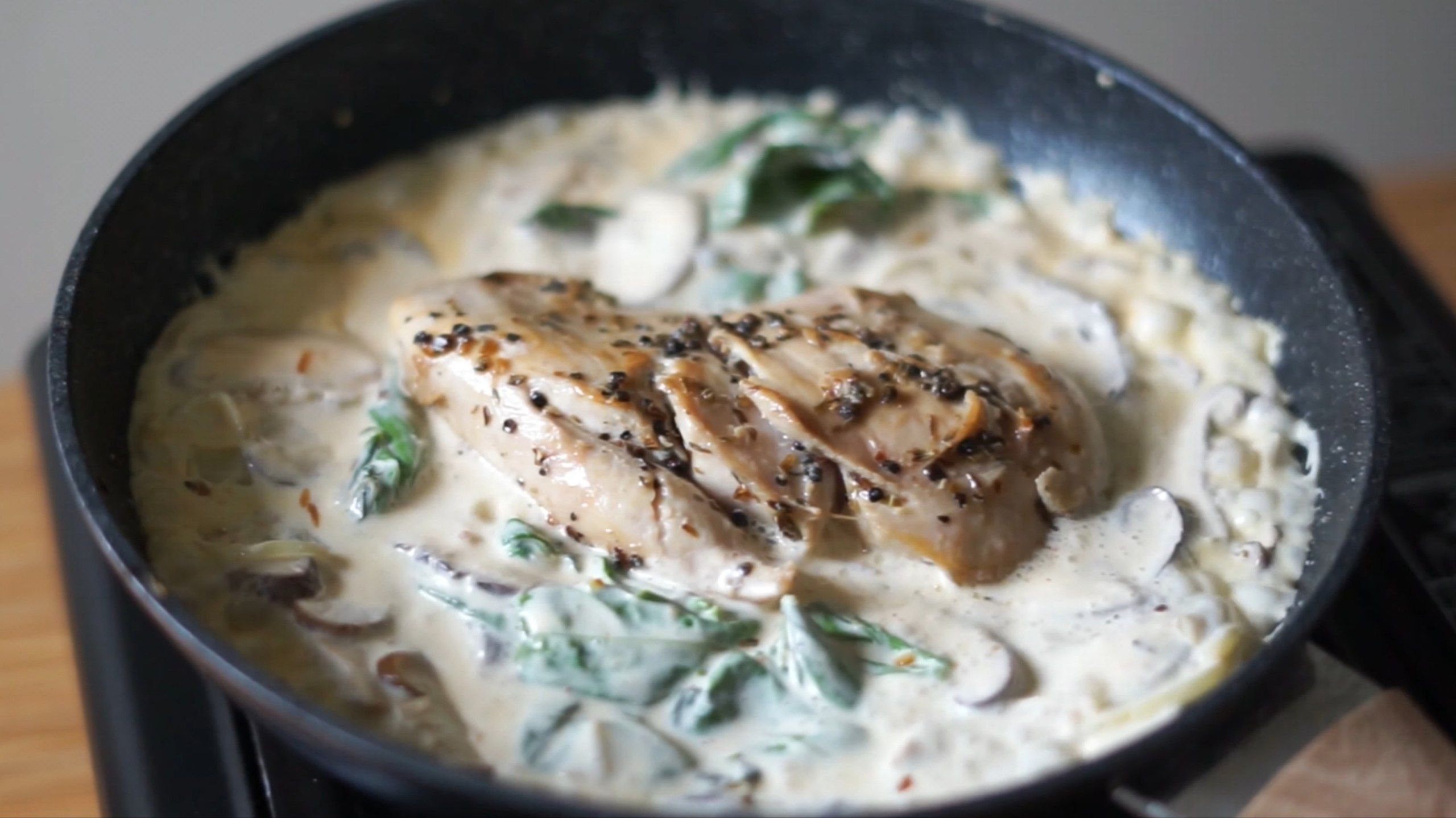 Resep Ayam Creamy dengan Saus Kental dan Gurih, Mudah Dibuat