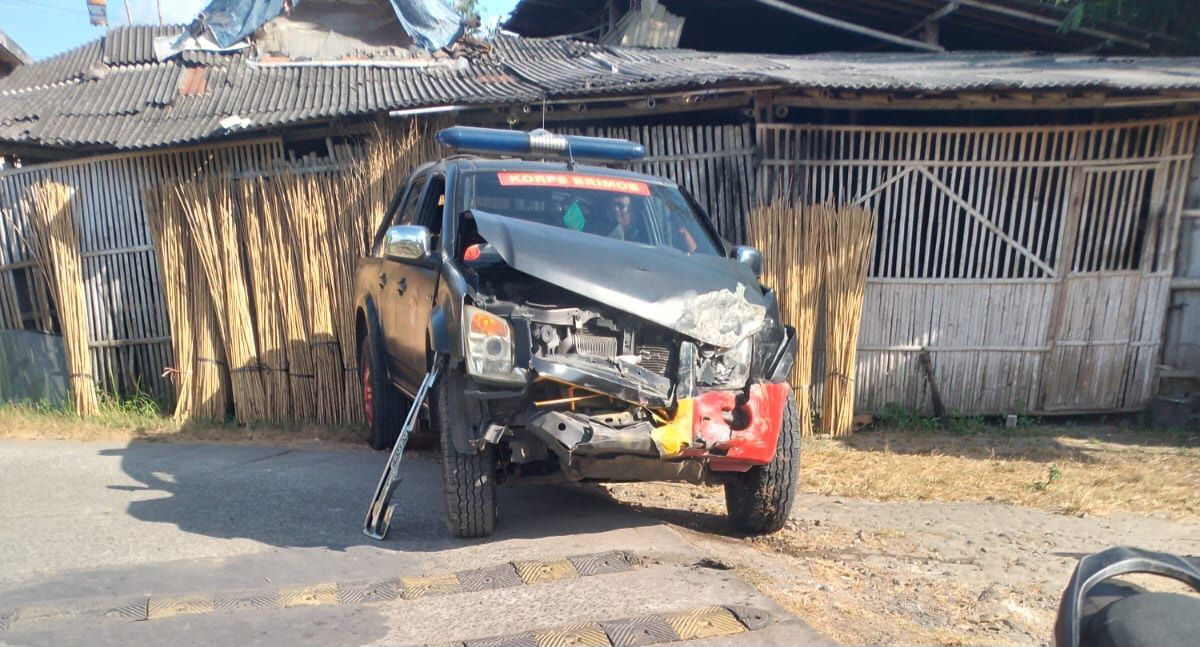Mobil Brimob Terserempet KA Bandara YIA di Sedayu Bantul, KAI Daop 6 : Dahulukan Kereta