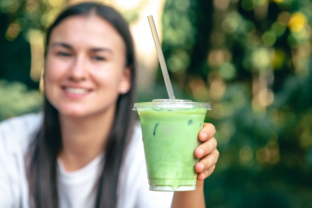 Bingung Pilih Matcha atau Kopi? Simak Perbedaannya di Sini