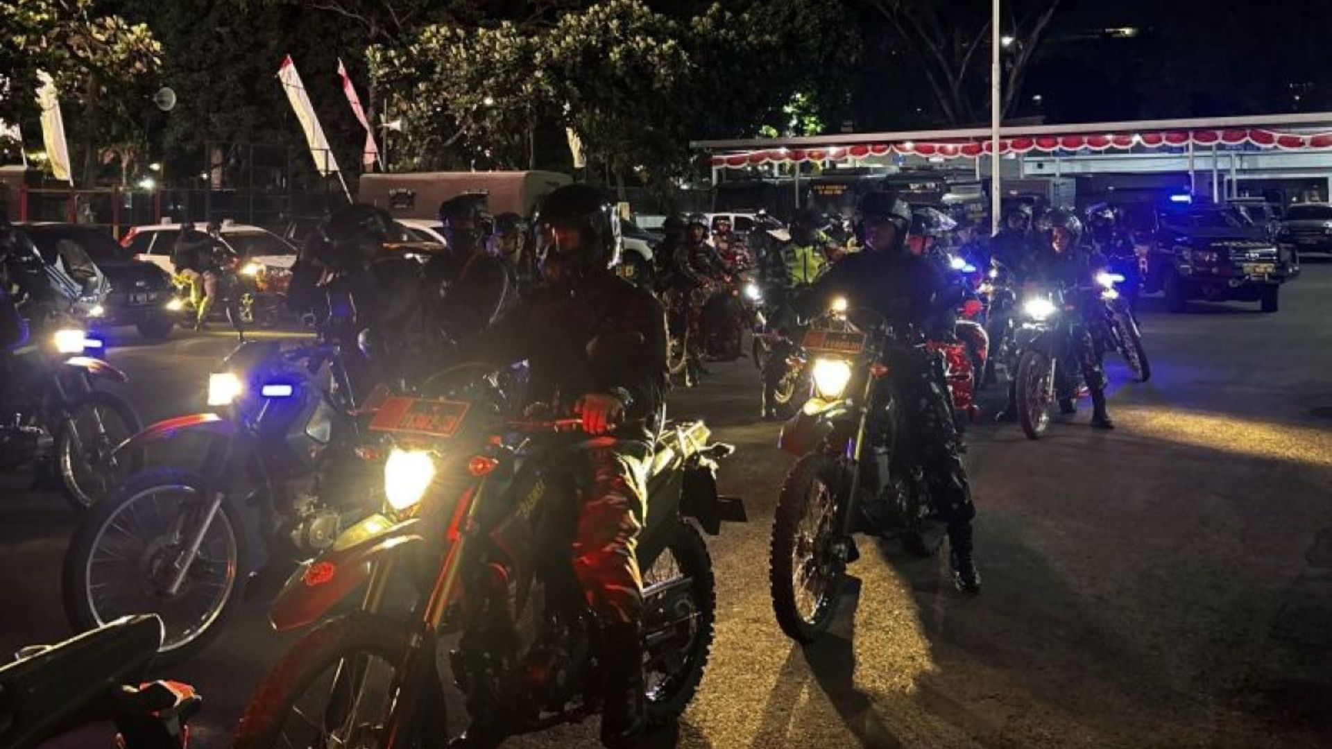 Jaga Kamtibmas, 300 Personel Gabungan Gelar Patroli Malam di Kota Bandung