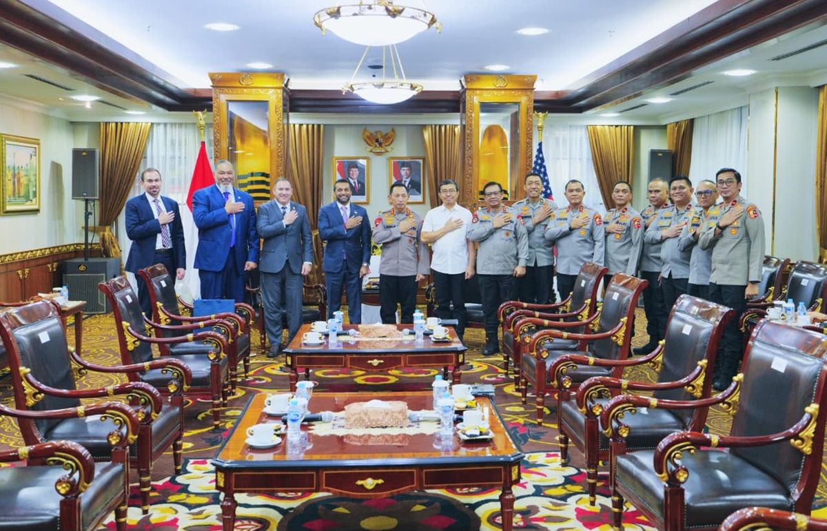 Direktur FBI Temui Kapolri, Apa Saja yang Dibahas?