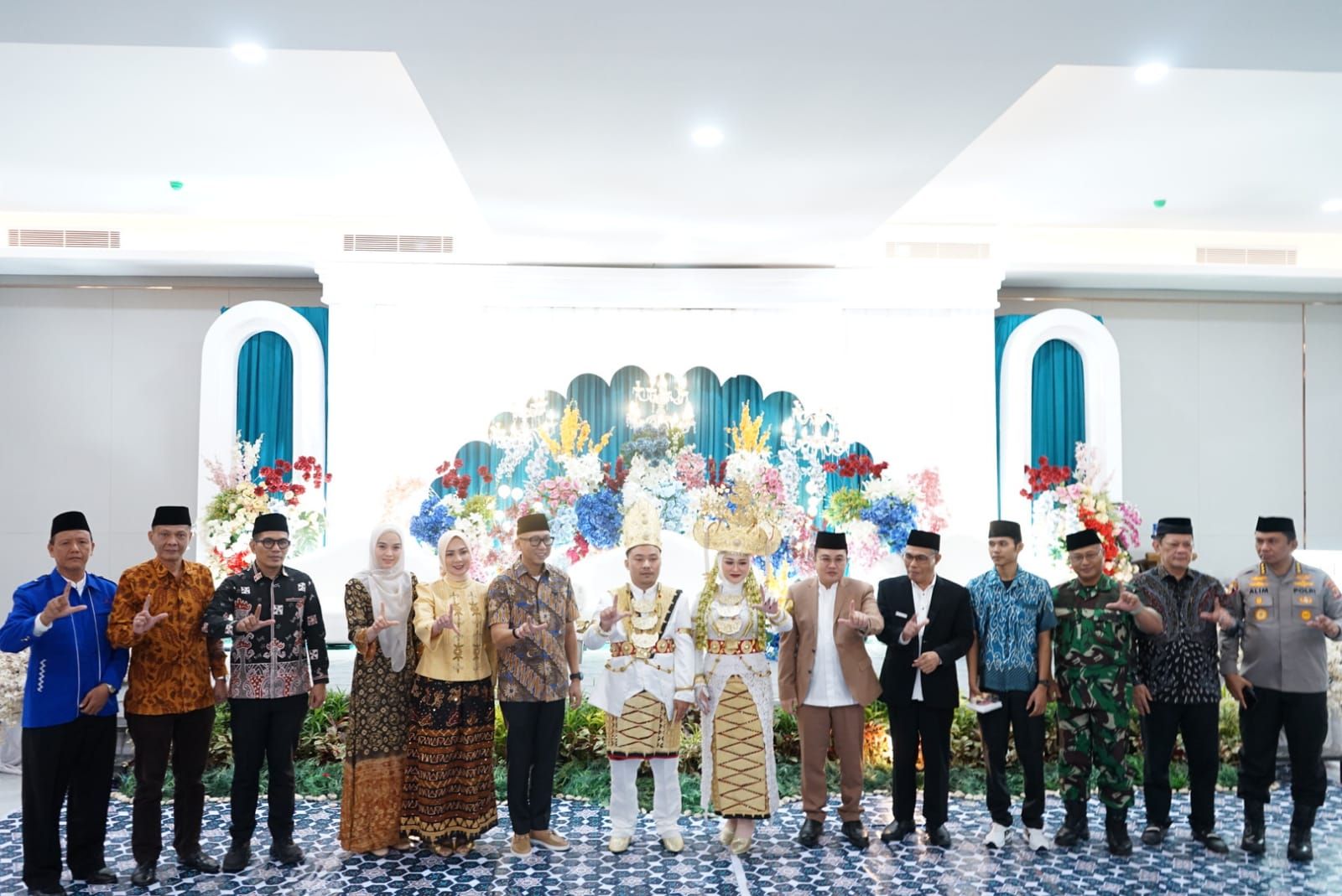 31 Pasangan Ikuti Nikah Massal Begawi Cinta Lampung