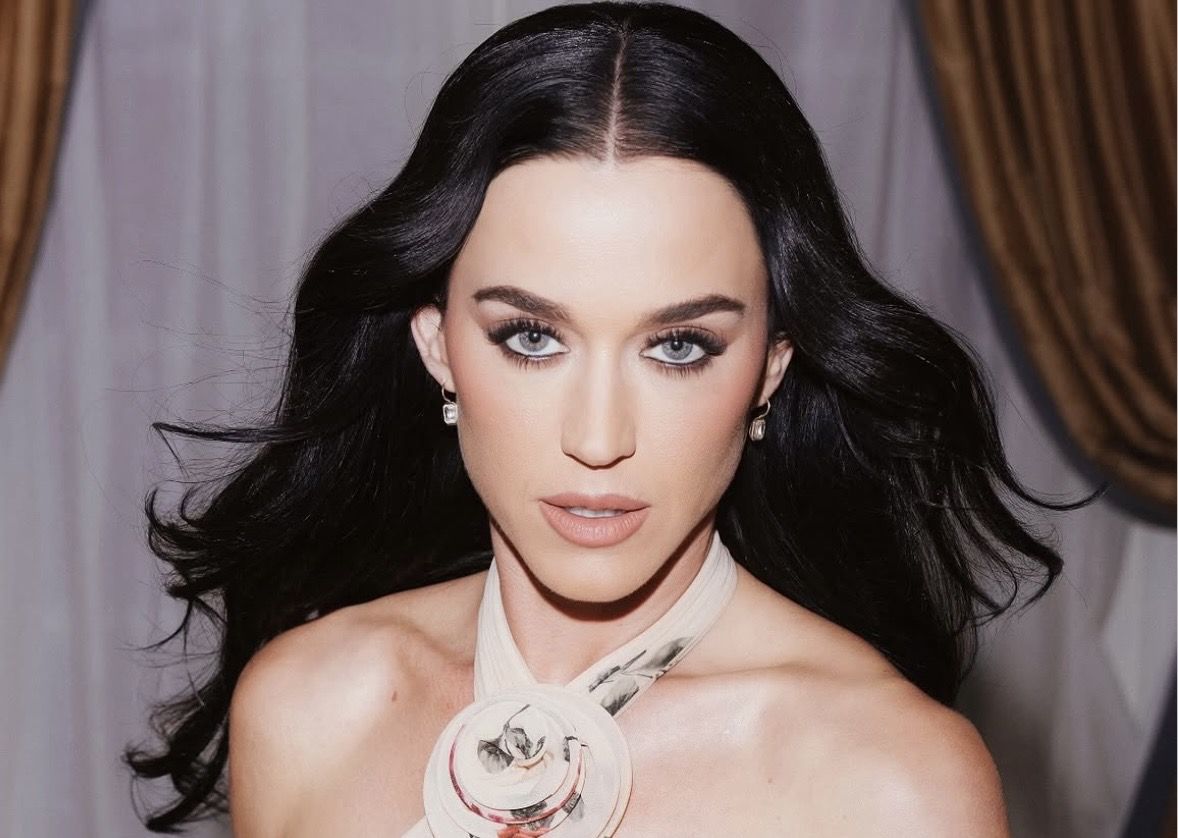 Katy Perry Protes Lagu Firework Digunakan untuk Video Serangan Amerika terhadap Iran