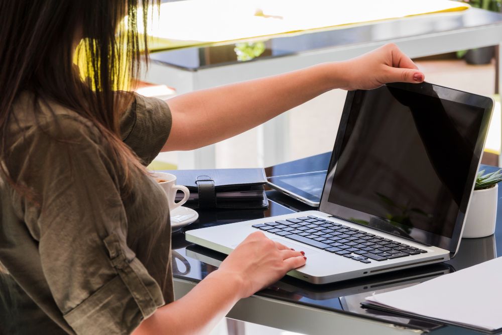 Jangan Asal Beli! Ini Tips Memilih Laptop Bekas yang Masih Bagus