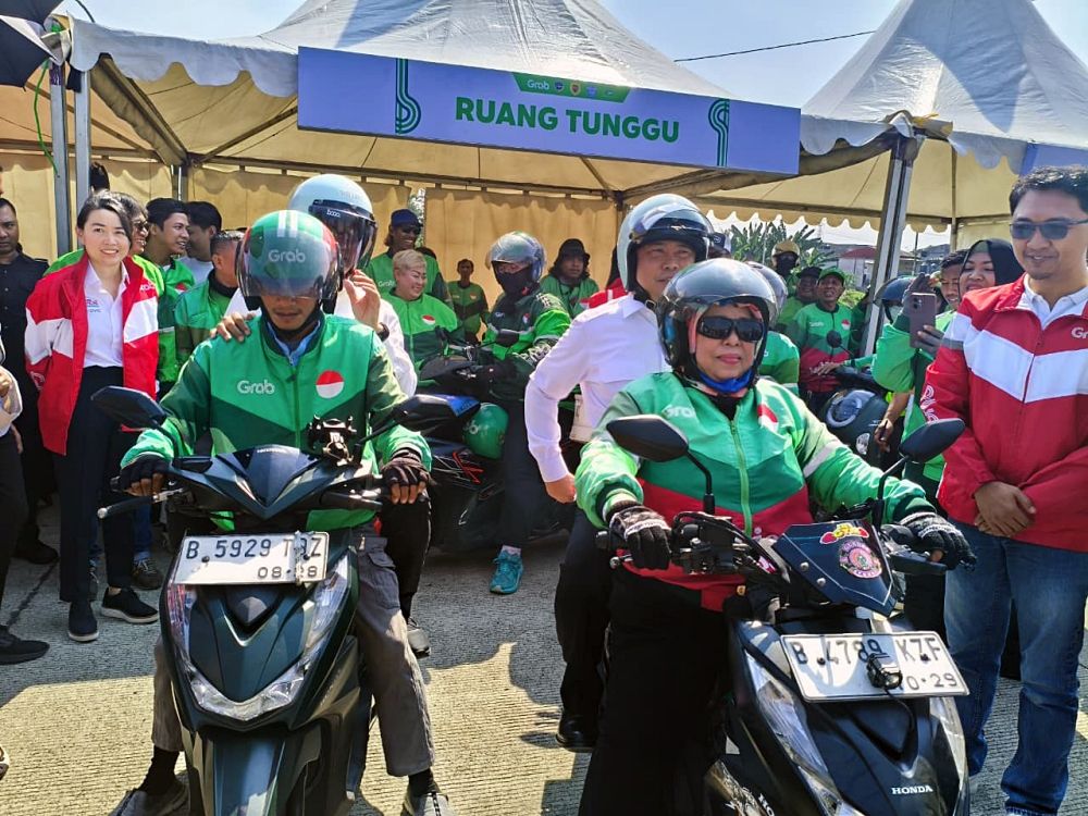 Kemenhub dan Grab Latih Ribuan Mitra Ojol Berkendara Aman