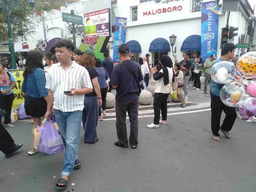 Viral Dugaan Pungli Foto di Plang Malioboro KW, UPT Ungkap 4 Plang KW Beroda Milik Oknum Fotografer : Singkirkan Jangan Ambil Kesempatan