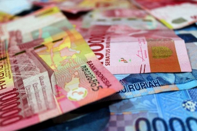 Bolehkah Orang Tua Memakai Uang THR Anak? Ini Penjelasan Hukum Islam yang Perlu Dipahami