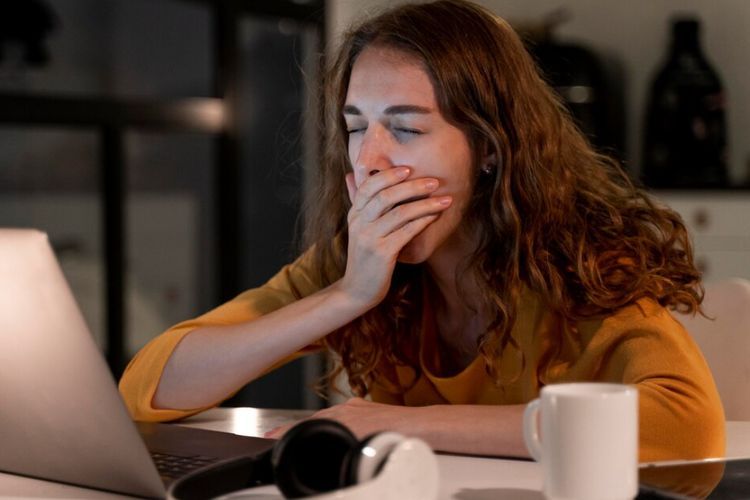 Suka Begadang? Studi Ungkap Night Owl Punya Risiko Penyakit Jantung Lebih Tinggi