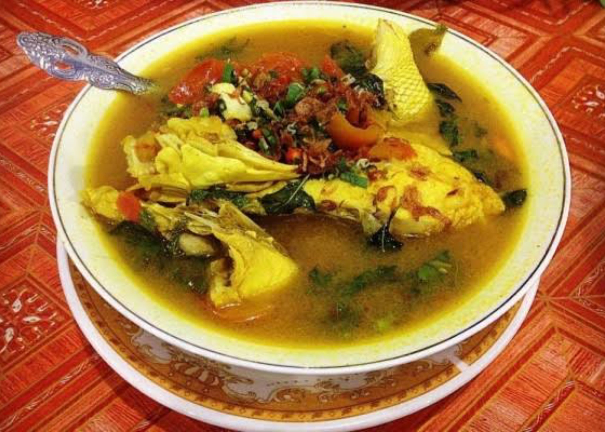 6 Makanan Khas Makassar yang Siap Menggoyang Lidah dan Bikin Ketagihan
