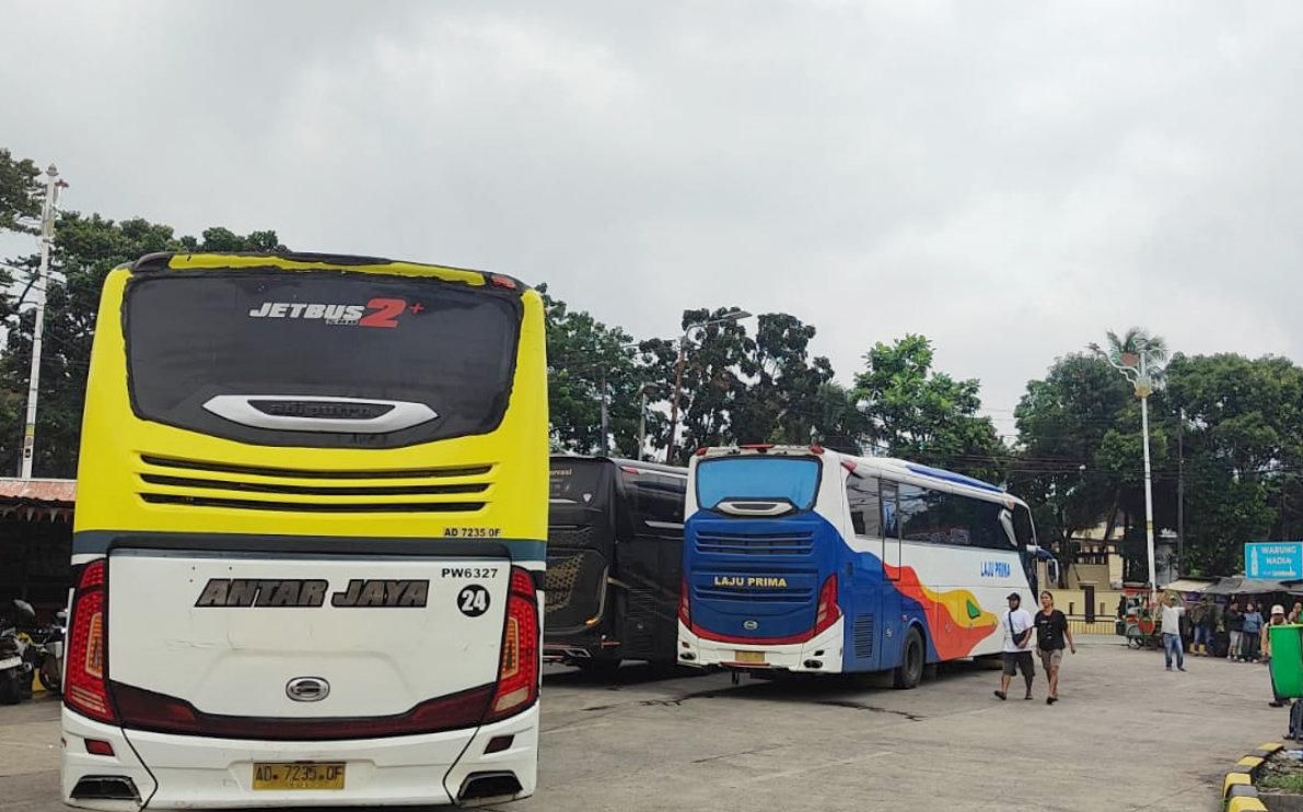 Arus Balik Lebaran 1447 H di Terminal Lebak Bulus Stabil, Sebanyak 2.485 Penumpang Tiba di Jakarta