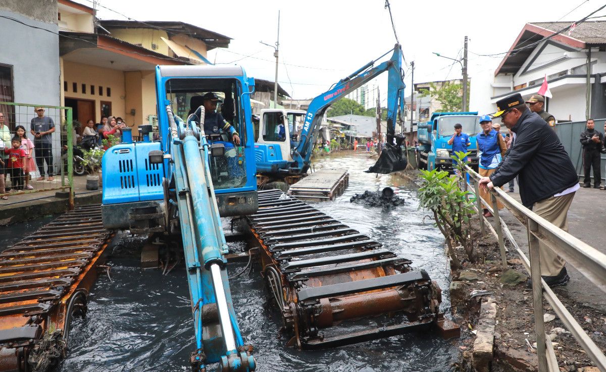Atasi Banjir di Jakarta Utara, Gubernur Pramono Anung Targetkan Normalisasi Kali Cakung Lama Rampung Akhir Tahun 2027