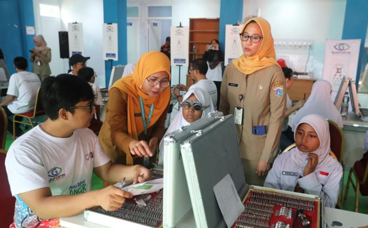 Senyum Merekah di Pulau Pramuka: Sebanyak 2.200 Kacamata Gratis Siap Dukung Mimpi Pelajar Kepulauan Seribu