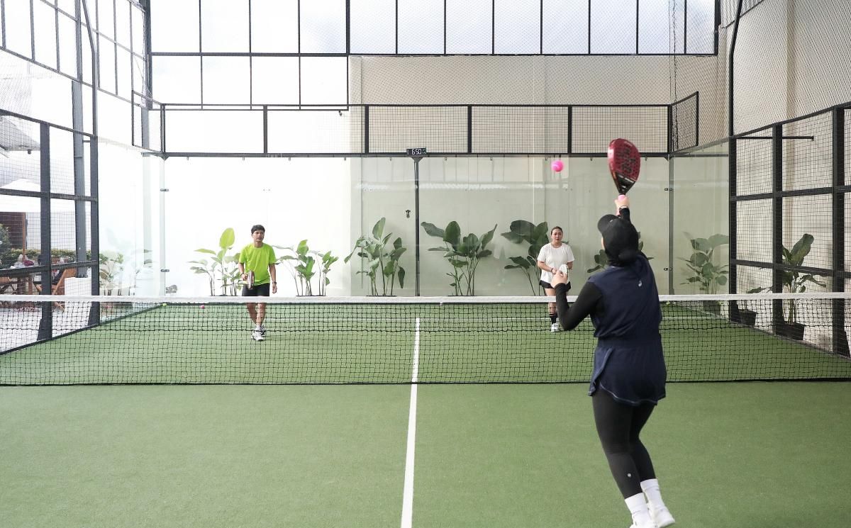 Bikin Bising Warga, Gubernur Pramono Anung Resmi Larang Izin Baru Lapangan Padel di Kawasan Perumahan
