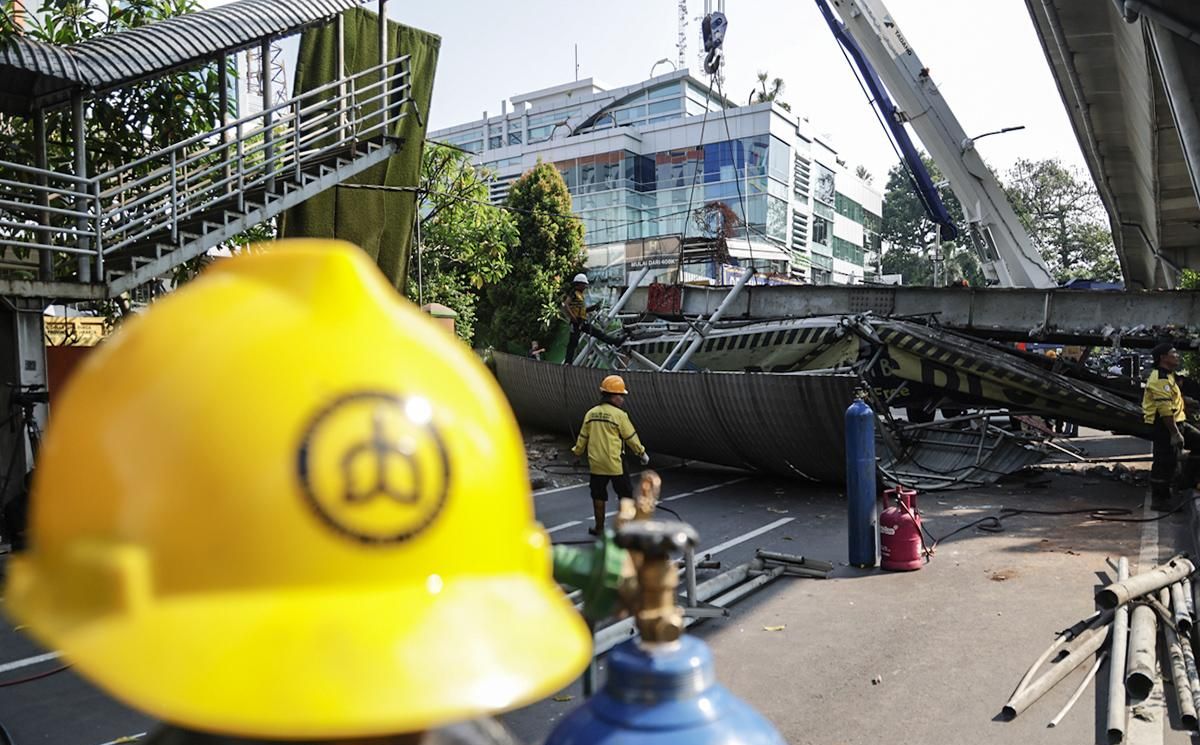 Gubernur Pramono Anung Pastikan JPO Jalan Kapten Tendean Dibangun Ulang Pasca Insiden Truk Alat Berat
