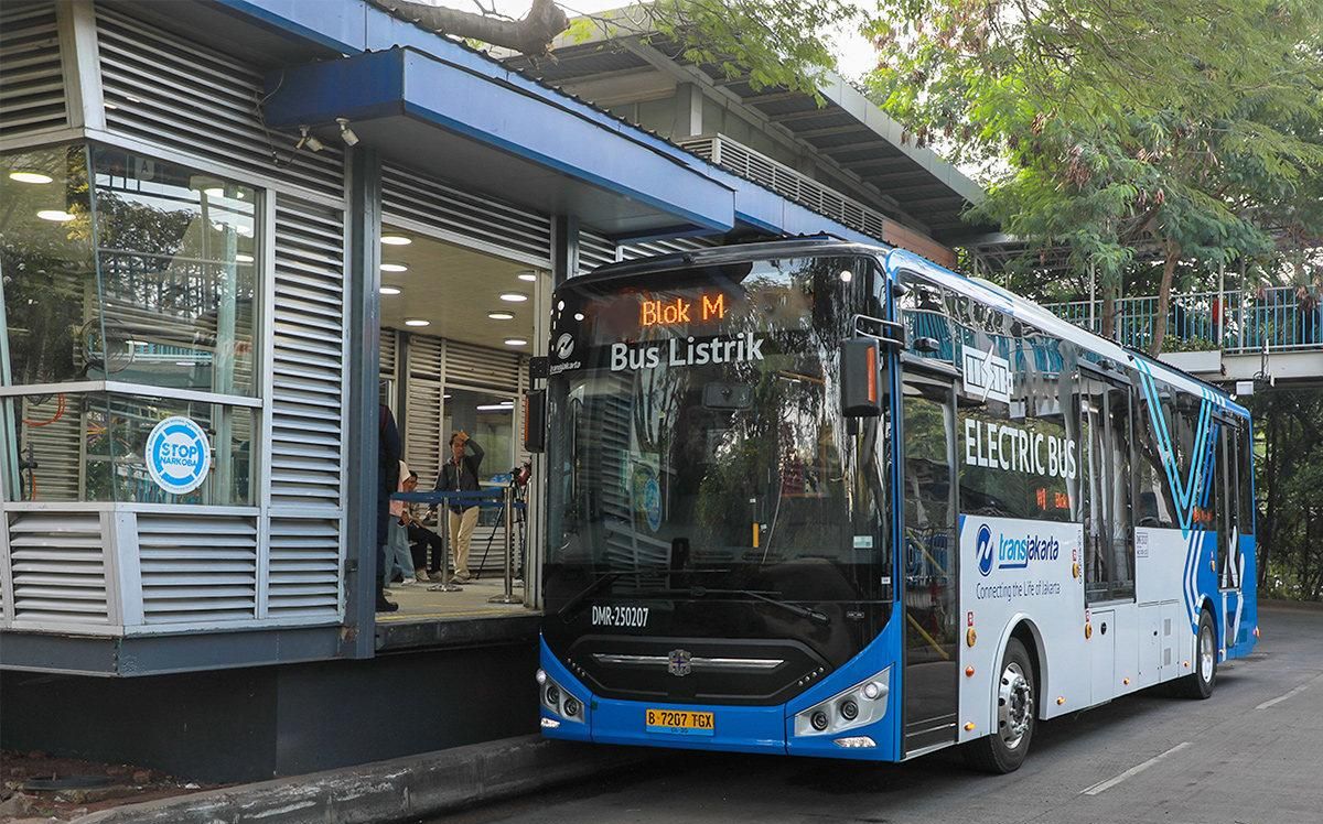 Memperingati Satu Tahun Rute S61, Transjakarta Tambah 30 Bus Listrik Demi Mobilitas Hijau di Jabodetabek