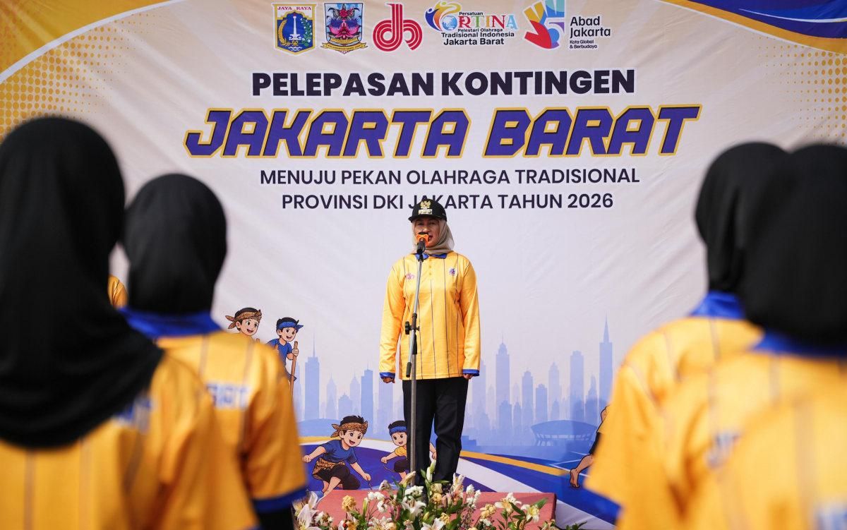 Lepas Atlet ke Pekan Olahraga Tradisional DKI 2026, Wali Kota Jakarta Barat Targetkan Gelar Juara