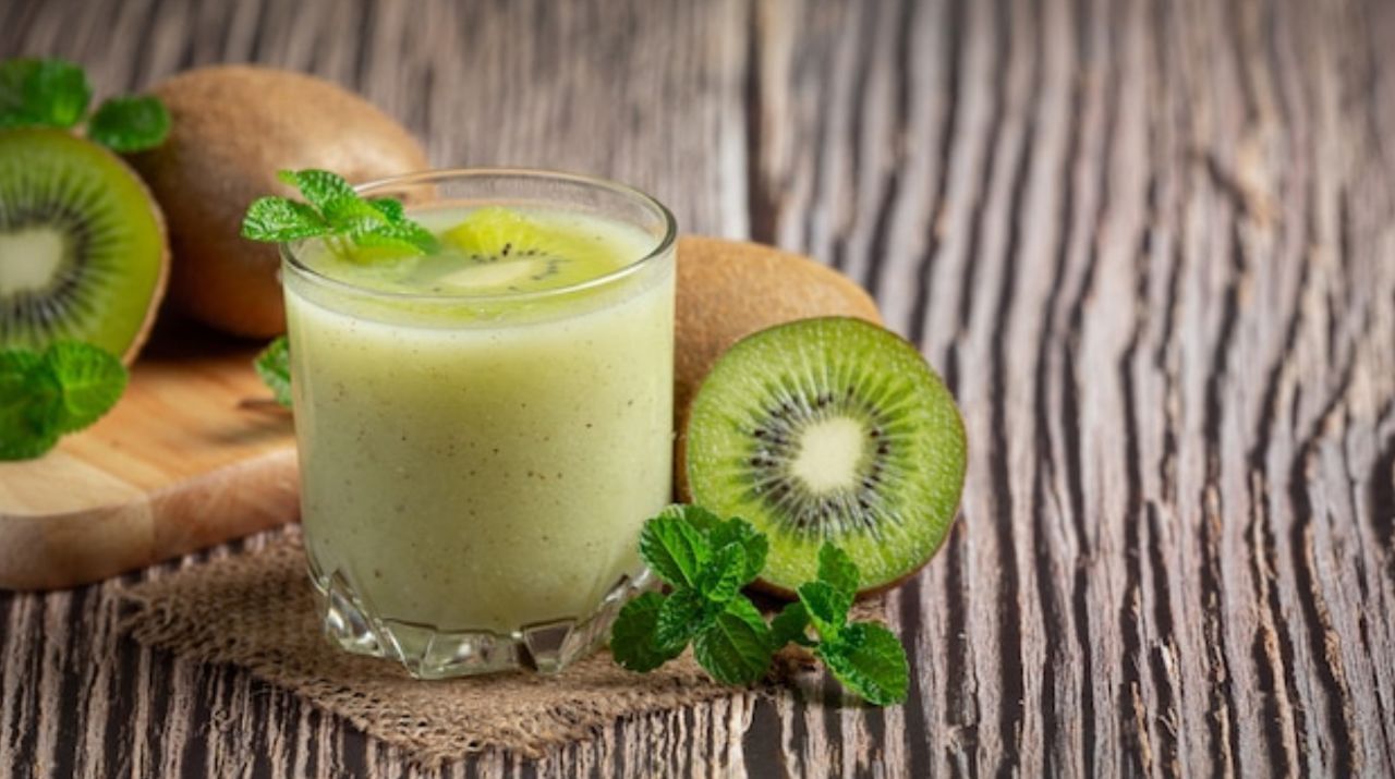 7 Manfaat Luar Biasa Jus Kiwi dan Timun untuk Kesehatan Tubuh