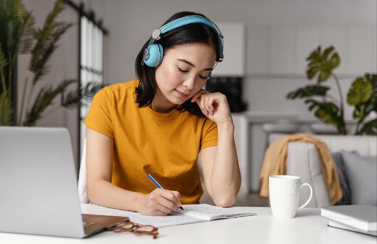 5 Zodiak yang Terlihat Biasa tapi Ternyata Super Kreatif