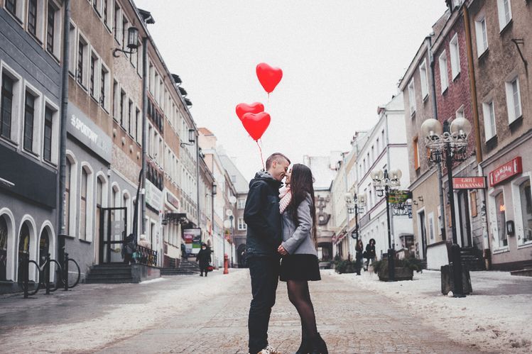 5 Zodiak Pria yang Paling Berani Menyatakan Cinta, Kamu Termasuk?