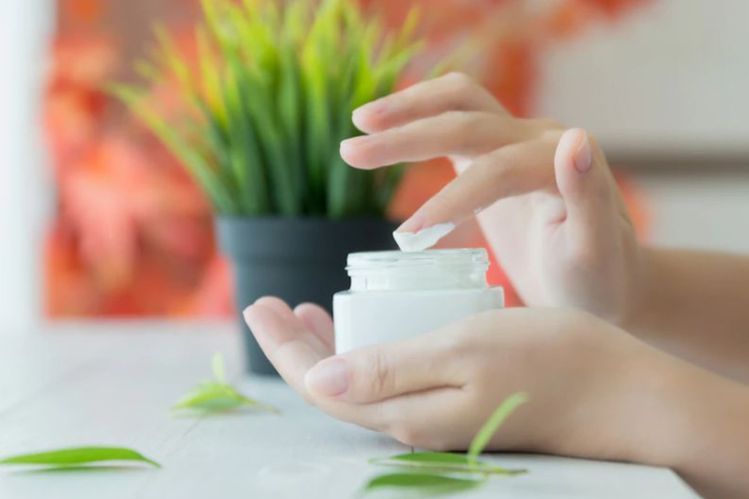 Retinol Cocok Dipakai dengan Apa? Ini Kombinasi Terbaik untuk Kulit