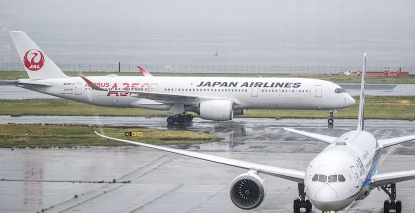 Jepang Batalkan 120 Penerbangan saat Dua Badai Tropis Mengancam, Ribuan Warga Diminta Mengungsi