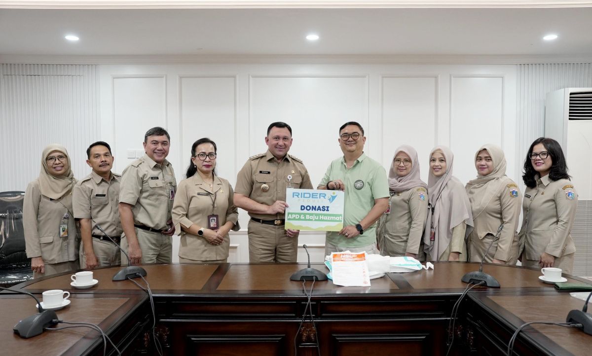 Perkuat Garda Terdepan di Bulan K3, Pemkot Jakarta Utara Terima Donasi 1.000 APD dari Rider Group