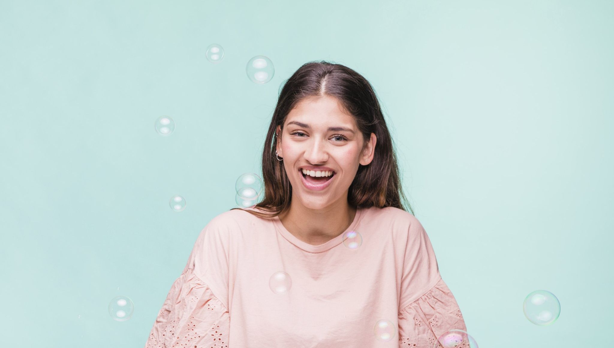 5 Zodiak Cewek yang Selalu Ngangenin, Siapa Saja Mereka?