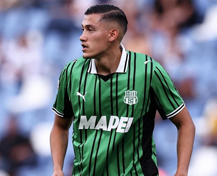 Mampu Kantongi Pemain Udinese, Media Italia Puji Permainan Jay Idzes Bersama Sassuolo
