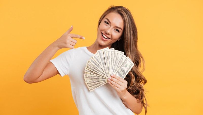 5 Zodiak yang Diprediksi Beruntung di Juli 2025, Kamu Salah Satunya?