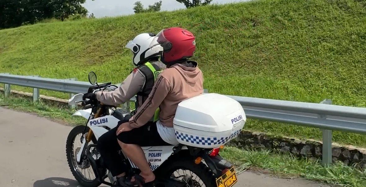 ANTAR PEMUDIK TERTINGGAL DI TOL, POLANTAS TEMPUH JARAK 40 KILOMETER