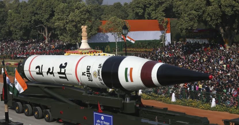 India Uji Coba Rudal Balistik Agni-5 Berkemampuan Nuklir
