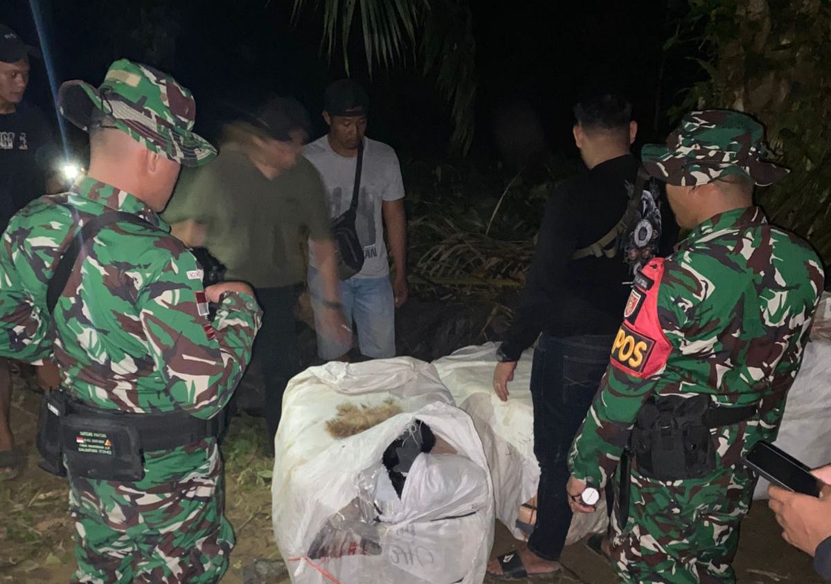 Penyelundupan 5 Karung Ball Press Berhasil Digagalkan Satgas Pamtas RI–MLY Yonkav 13 SL