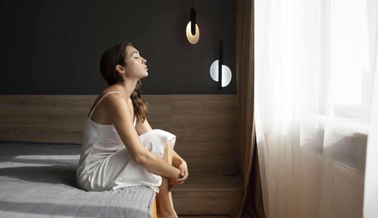 5 Zodiak Cewek yang Paling Sering Overthinking di Malam Hari, Kamu Termasuk?