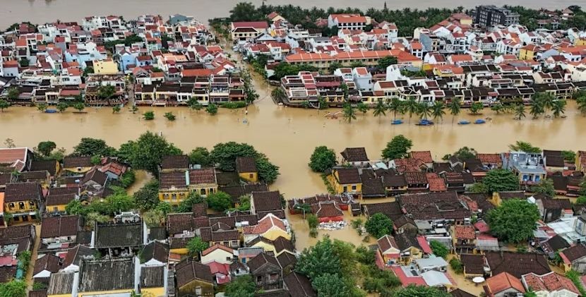 Banjir Terparah di Vietnam Tengah, 10 Orang Tewas dan Ribuan Rumah Terendam