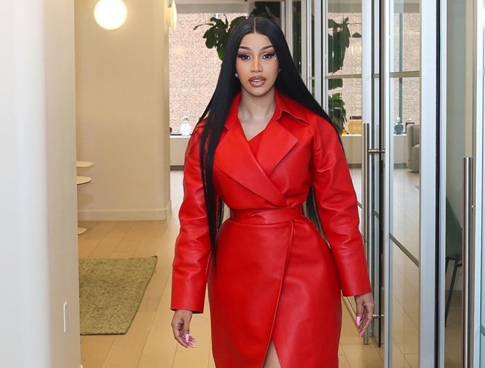 Cardi B Umumkan Kehamilan Anak Keempat, Siapa Ayahnya?