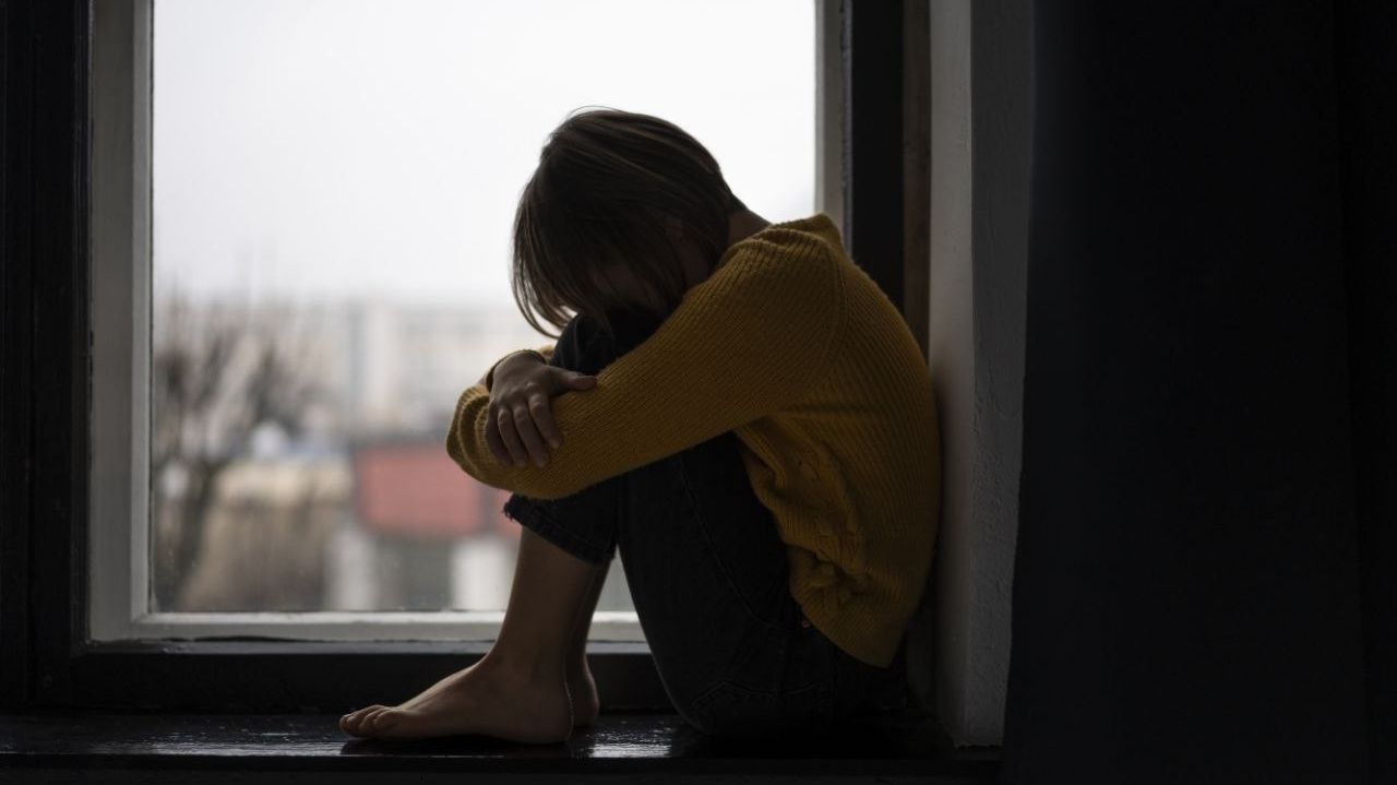 5 Zodiak Cewek yang Paling Sering Overthinking di Malam Hari, Kamu Termasuk?