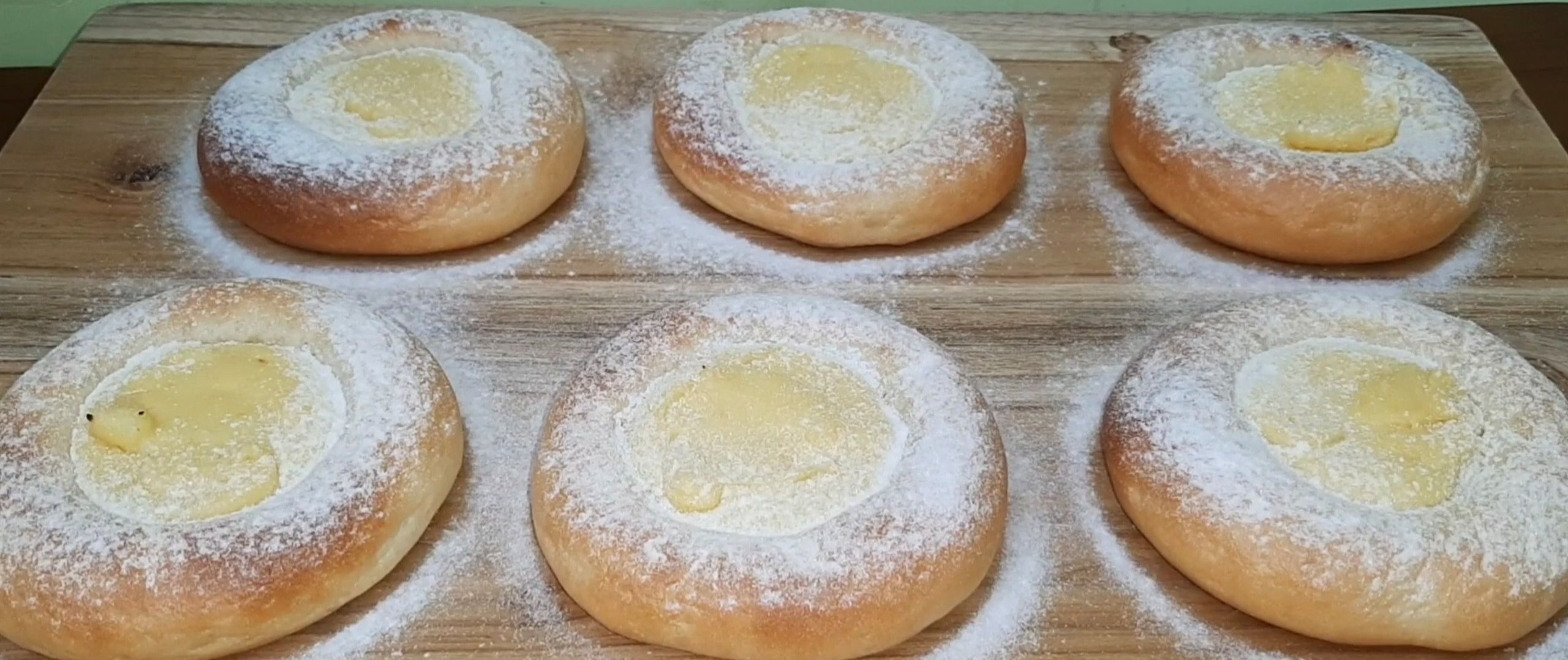 17 Ide Nama Usaha Roti Vla Lemon yang Segar dan Hits Bakal Bikin Brand Kamu Langsung Viral