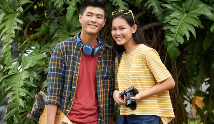 Baper atau Beneran Cinta? Jangan Salah Paham, Ini Cara Bedain Perasaan yang Sering Ngecoh!