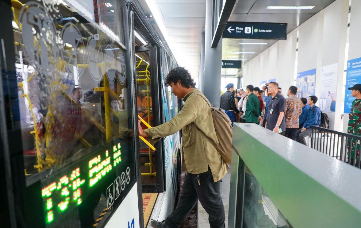 Keren Banget! Rute Transjakarta PIK 2-Blok M Tembus 1,4 Juta Penumpang Selama Setahun Terakhir