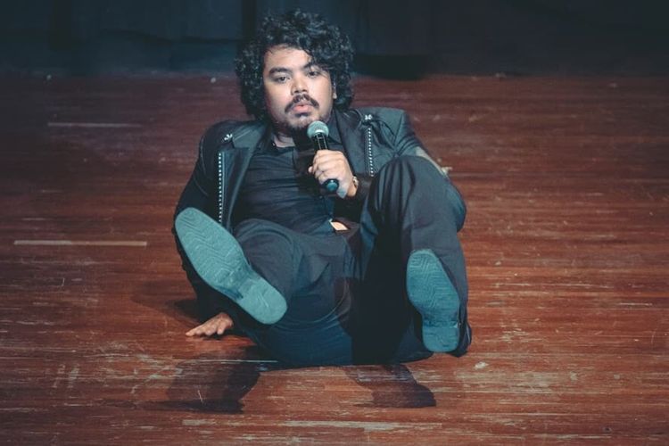 Yuk Kenalan dengan Ananta Rispo, Komika yang akan Hadir di 'Your Voice ...