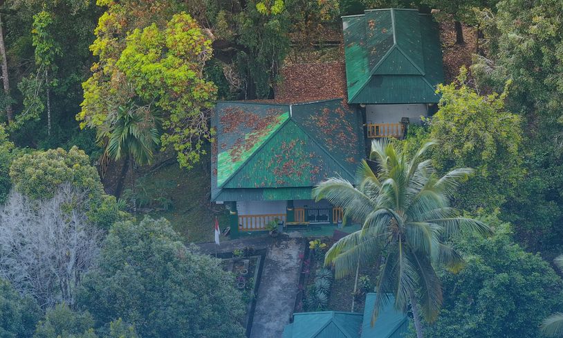 Makam Sultan Baabullah, Jejak Sang Penguasa 72 Pulau di Lereng Gamalama