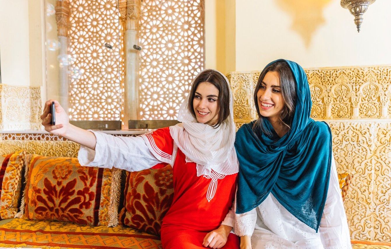 17 Caption Singkat tentang Halal Bihalal yang Bikin Postingan Instagram Kamu Makin Kece
