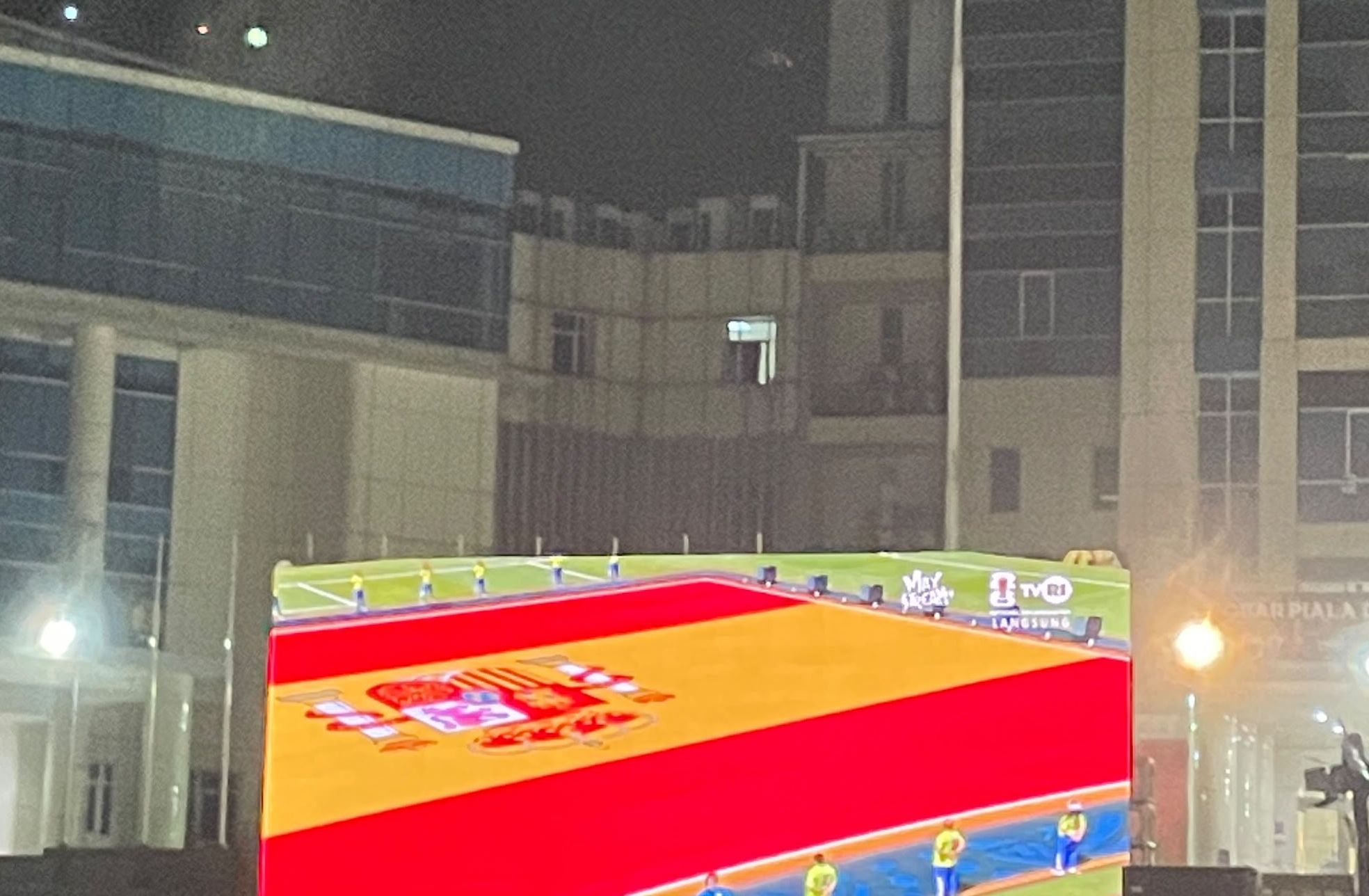 Nobar Piala Dunia 2026 di Unesa Diserbu Ratusan Warga, Warek Berpesan agar Tak Sekadar Jadi Tontonan