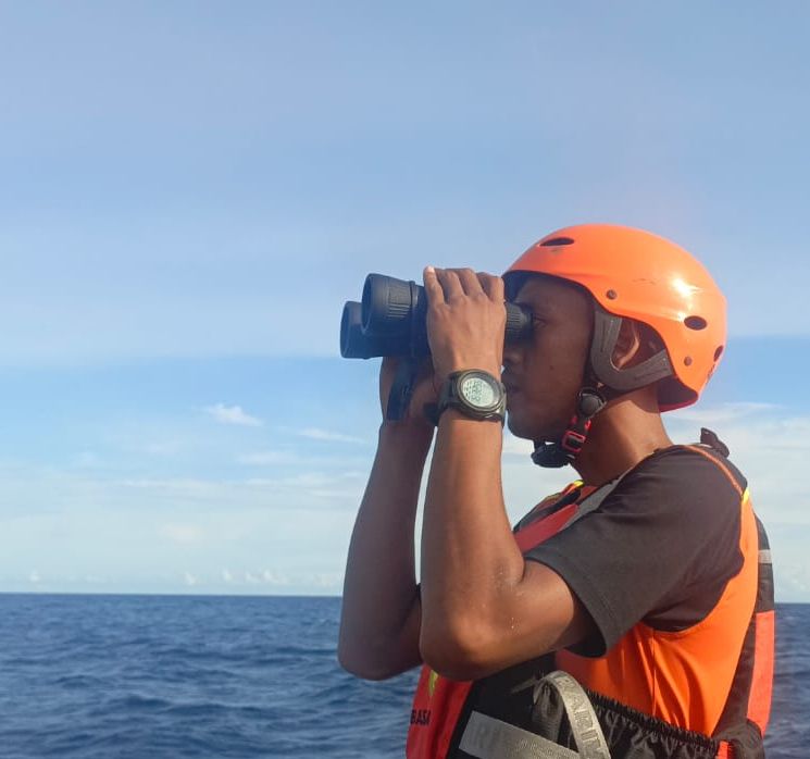 Nelaya Haria Maluku Tengah Hilang Usai Jatuh dari Perahu, Tim SAR Cari