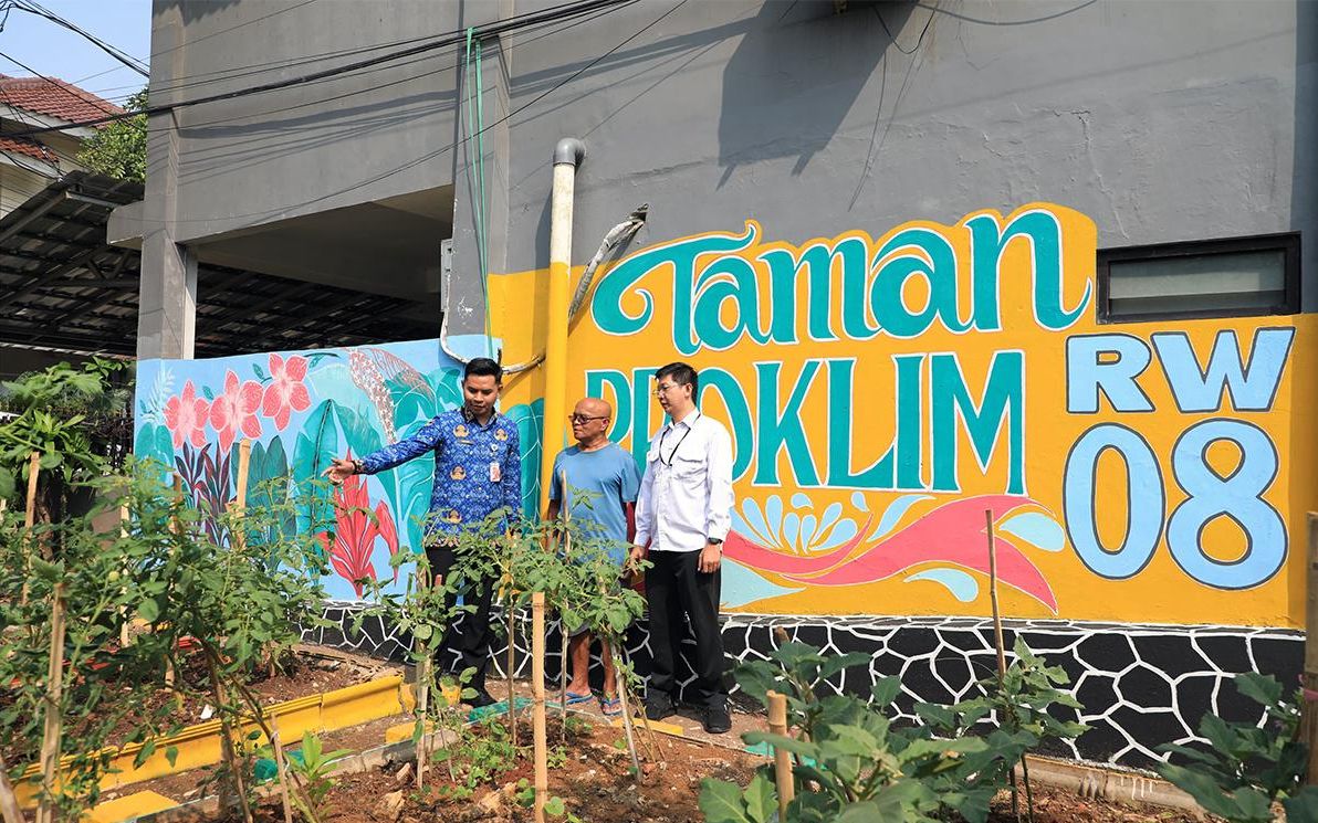 Lahan Kumuh Disulap Jadi Kebun Urban Farming, Warga Jalan Kaca Jendela Rawajati Dukung Ketahanan Pangan DKI Jakarta