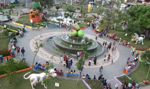 Trotoar Alun-Alun Kota Batu Kembali Dipenuhi PKL Liar, Warga Minta Penataan yang Lebih Konsisten