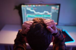 Bukan Sekadar Kejar Cuan Instan, Ini Untung Rugi Trading yang Wajib Dipahami Sebelum Terjun ke Pasar